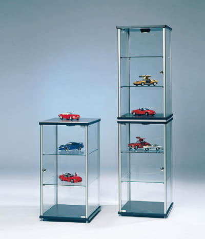 Design-Ausstellungsvitrine "Sideboard Q" (Vitrinen)