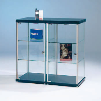 Design-Ausstellungsvitrine "Theke Q" (Vitrinen)